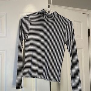 Derek Heart Black and White Stripped Longsleeve